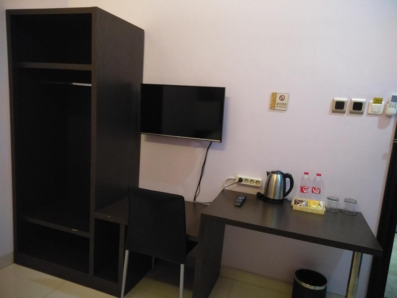 Malang City Boulevard Homestay Exteriör bild