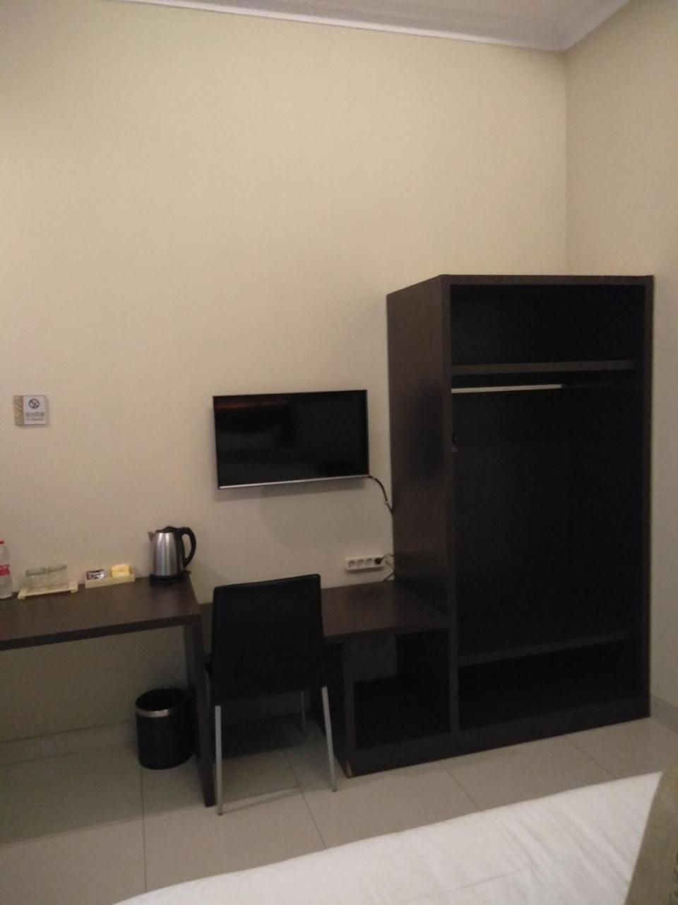 Malang City Boulevard Homestay Exteriör bild