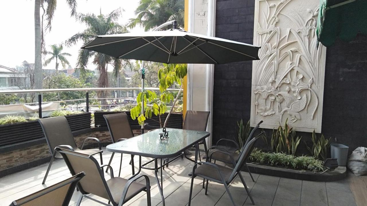 Malang City Boulevard Homestay Exteriör bild