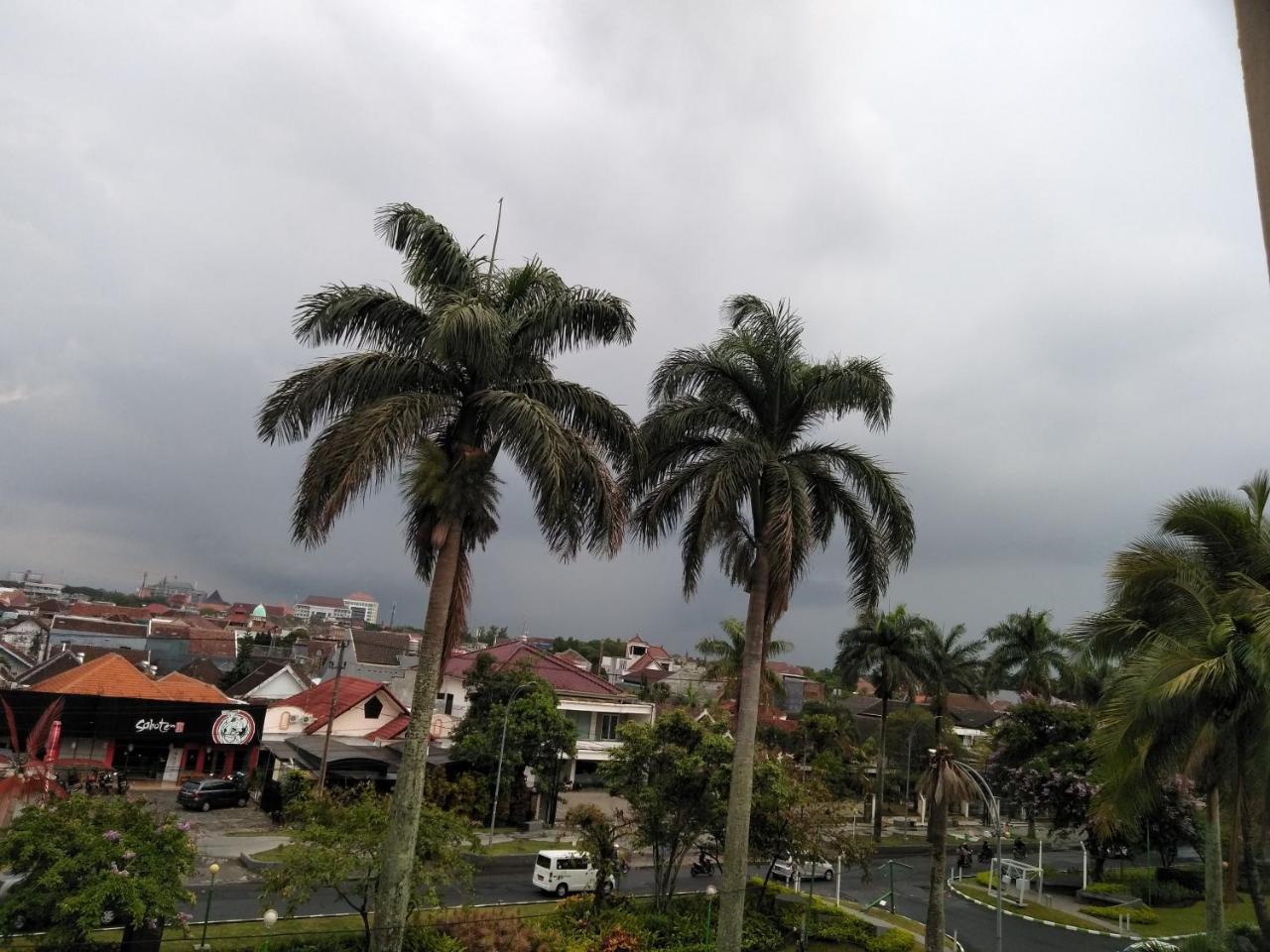 Malang City Boulevard Homestay Exteriör bild