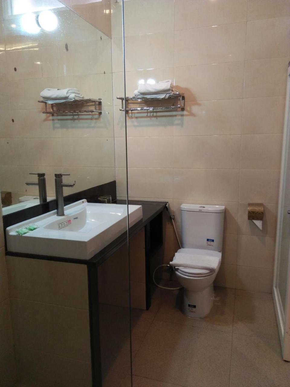 Malang City Boulevard Homestay Exteriör bild