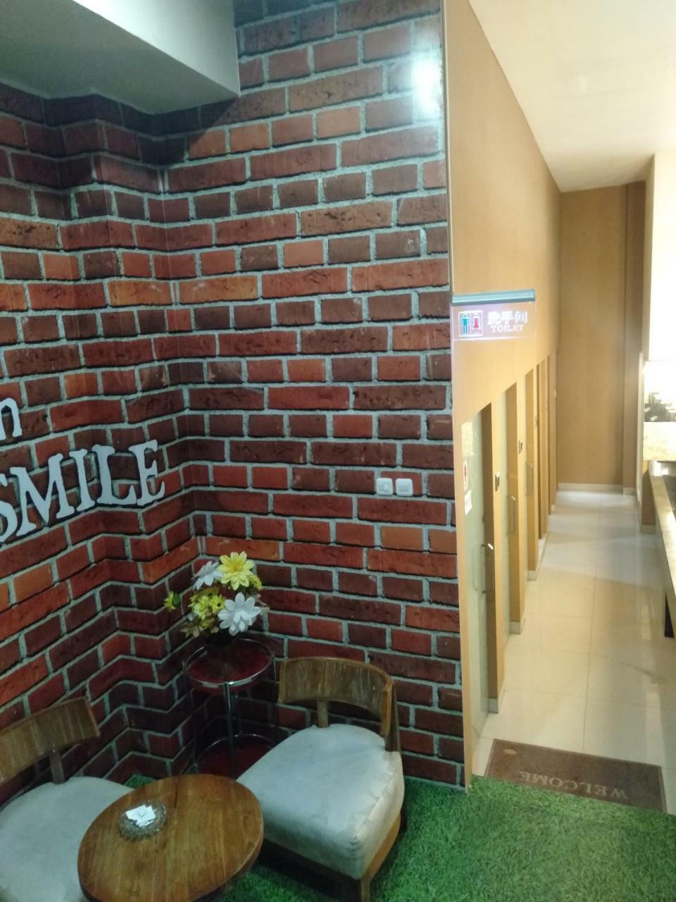 Malang City Boulevard Homestay Exteriör bild