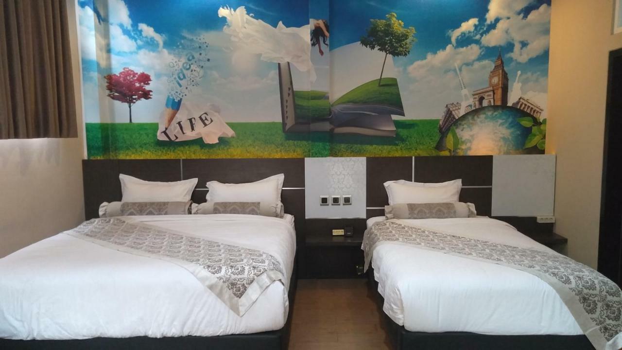 Malang City Boulevard Homestay Exteriör bild